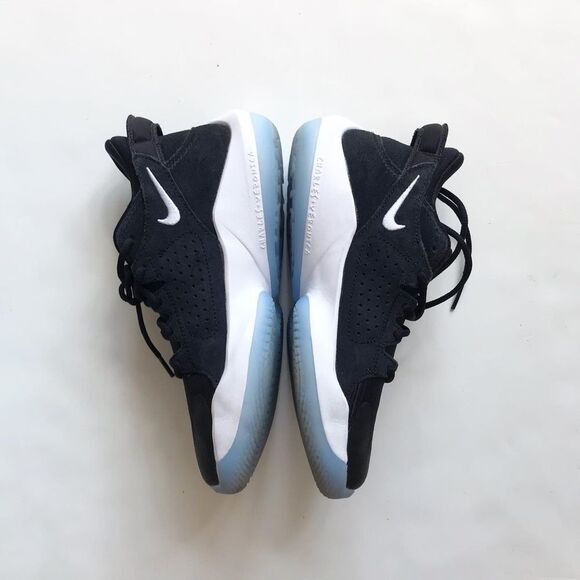 Nike Zoom freak 2 black sneakers EUC size 2 youth - Picture 2 of 10